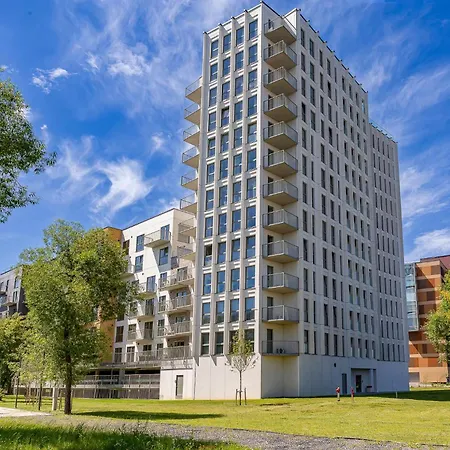 Cohost I New W-balcony I Air Condition I Free Parking & Netflix I By Botanical Park Lejlighed