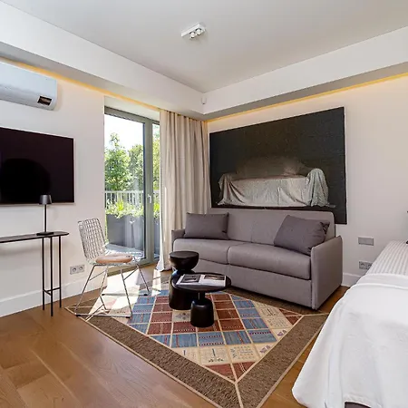 アパート Cohost I New W-balcony I Air Condition I Free Parking & Netflix I By Botanical Park カウナス