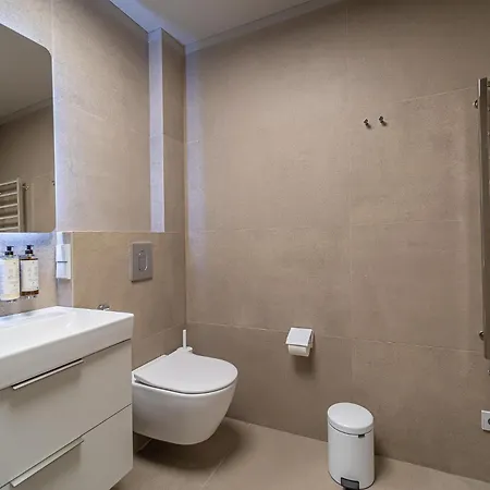 Cohost I New W-balcony I Air Condition I Free Parking & Netflix I By Botanical Park * カウナス