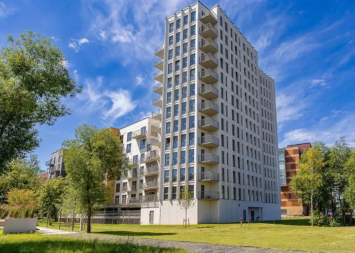 Cohost I New W-balcony I Air Condition I Free Parking & Netflix I By Botanical Park Appartement