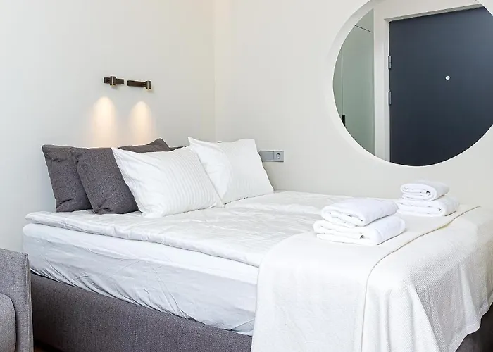 Cohost I New W-balcony I Air Condition I Free Parking & Netflix I By Botanical Park * Kaunas